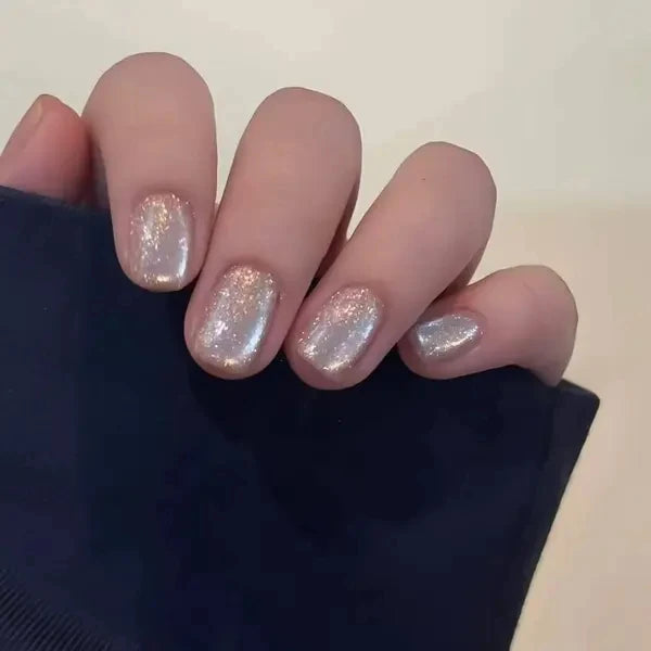 Lovable Silver magnetic cat eye gel polish creating a dazzling 3D nail effect with cool metallic shimmer and reflective nail design, perfect for stylish nail art and professional gel manicures, delivering brilliant salon-quality shine and multidimensional depth on polished nails.